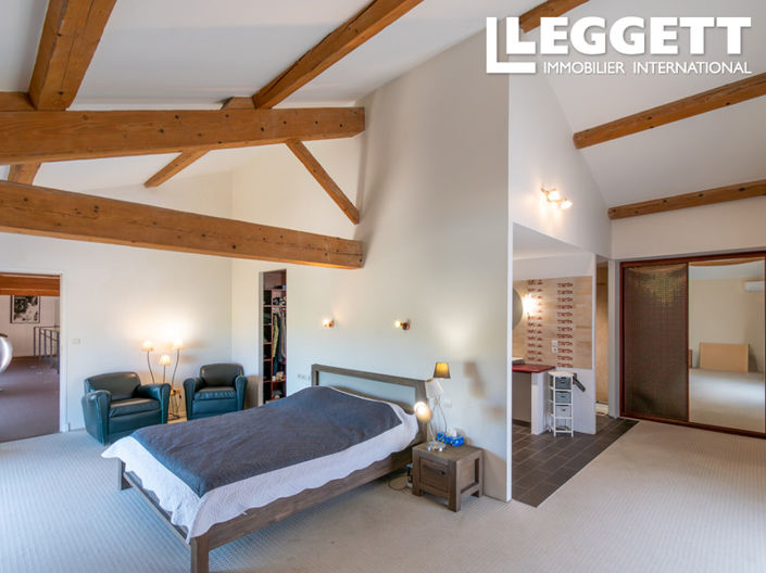 Image No.10-9 Bed House for sale