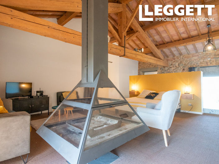 Image No.4-9 Bed House for sale