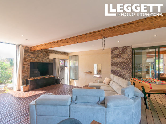 Image No.6-9 Bed House for sale