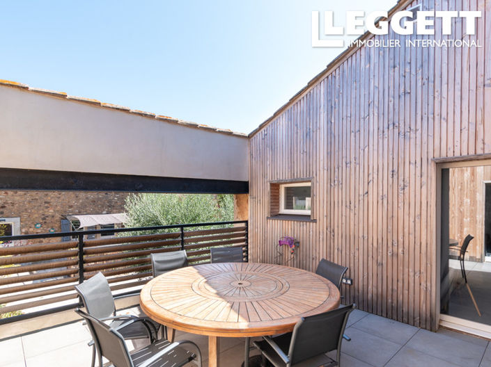 Image No.9-9 Bed House for sale