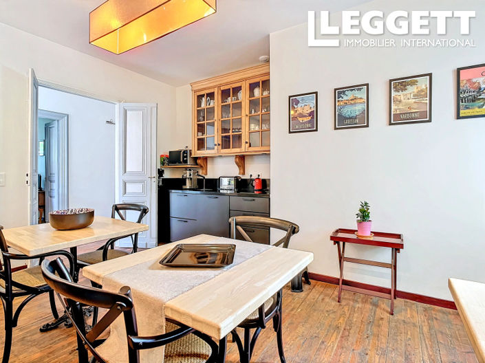 Image No.5-9 Bed House for sale