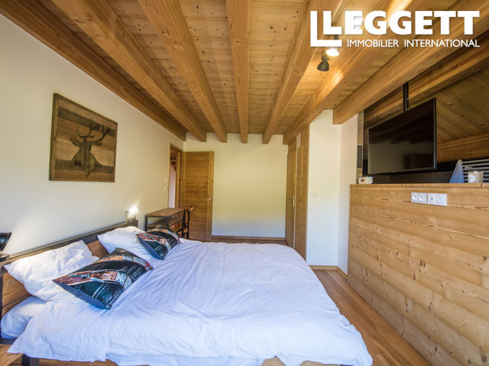 Image No.10-Maison de 7 chambres à vendre à Enchastrayes