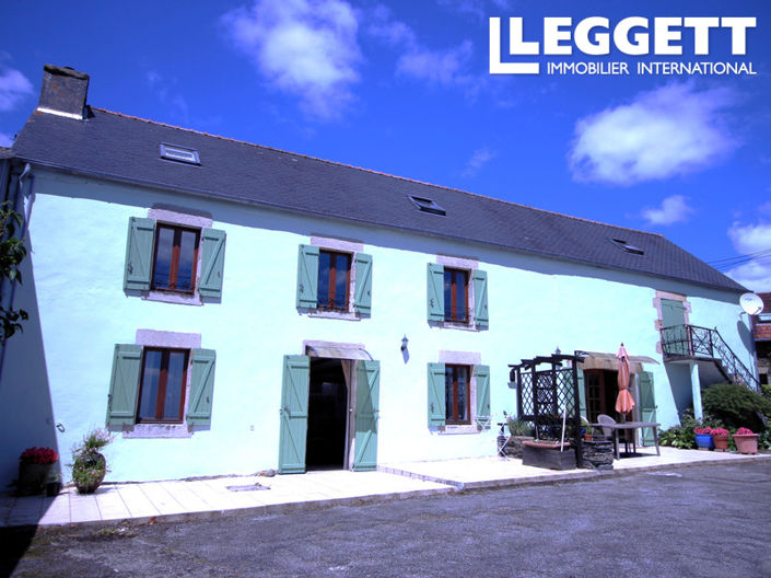 Image No.8-18 Bed House for sale