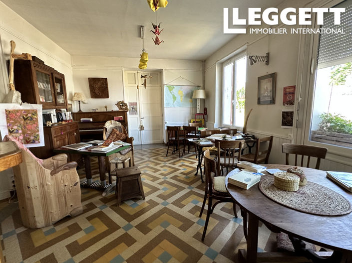 Image No.3-Commercial de 4 chambres à vendre à Sainte-Gemme