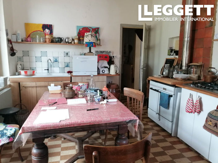 Image No.7-Commercial de 4 chambres à vendre à Sainte-Gemme