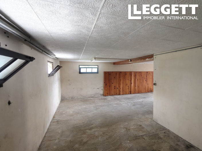 Image No.9-3 Bed House for sale