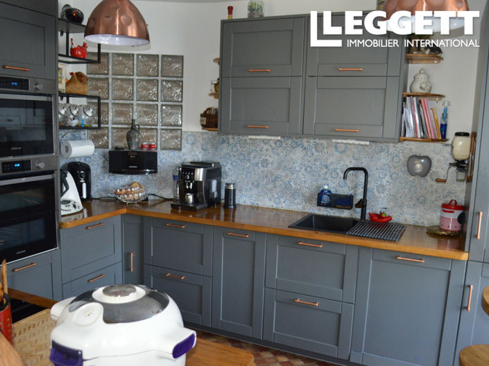 Image No.5-4 Bed House for sale