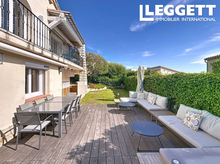 Image No.2-5 Bed House for sale