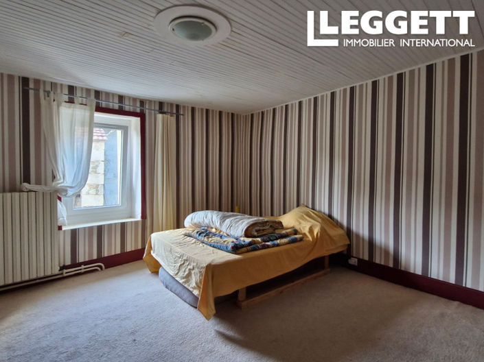 Image No.9-3 Bed House for sale