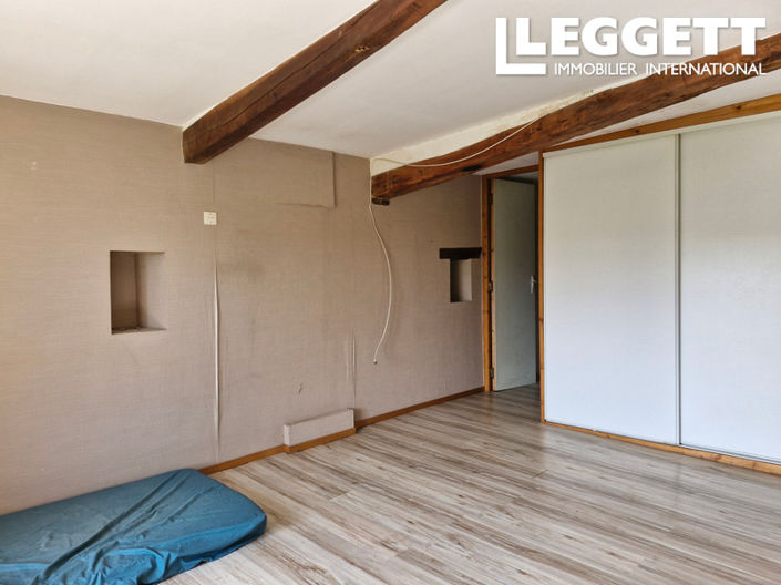 Image No.9-3 Bed House for sale