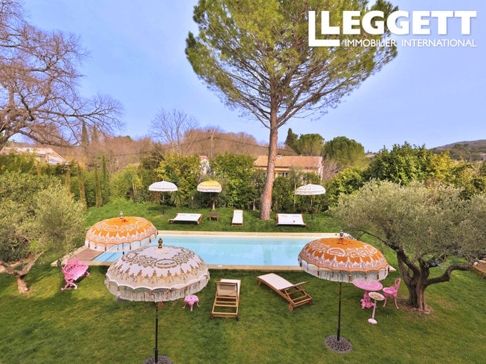 Image No.1-6 Bed House for sale