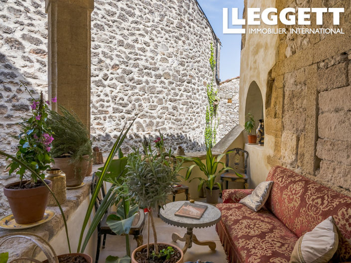 Image No.10-6 Bed House for sale