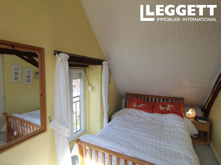 Image No.6-2 Bed House for sale