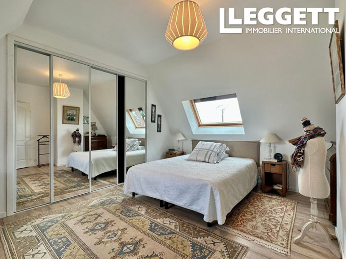 Image No.5-4 Bed House for sale