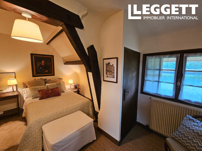 Image No.10-4 Bed House for sale