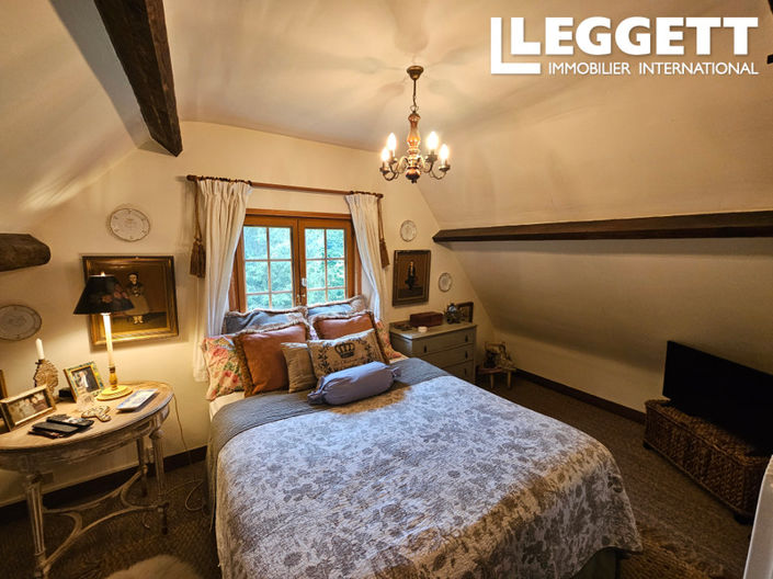 Image No.6-4 Bed House for sale
