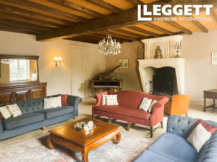 Image No.10-8 Bed House for sale