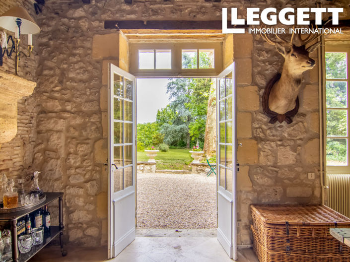 Image No.9-8 Bed House for sale