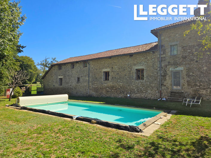 Image No.1-6 Bed House for sale