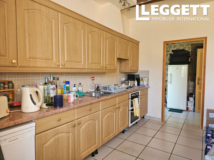 Image No.4-6 Bed House for sale