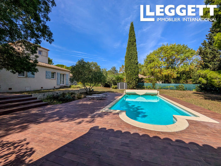 Image No.2-4 Bed House for sale