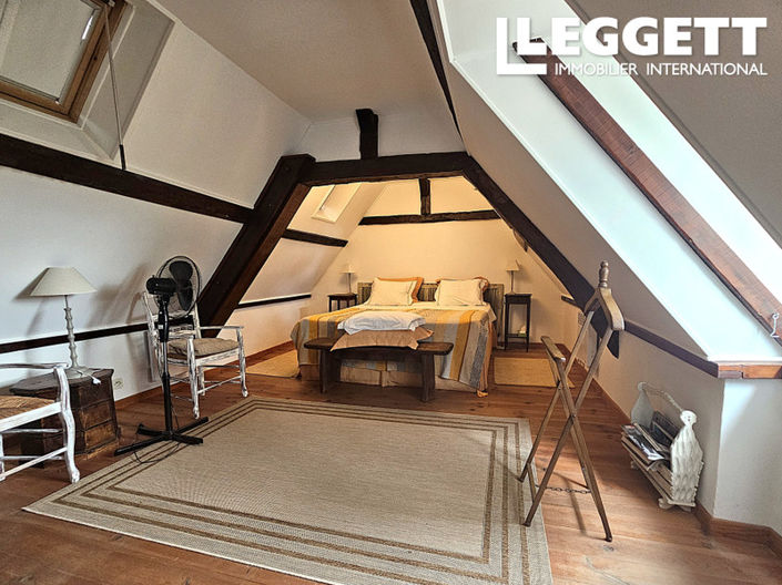 Image No.9-3 Bed House for sale