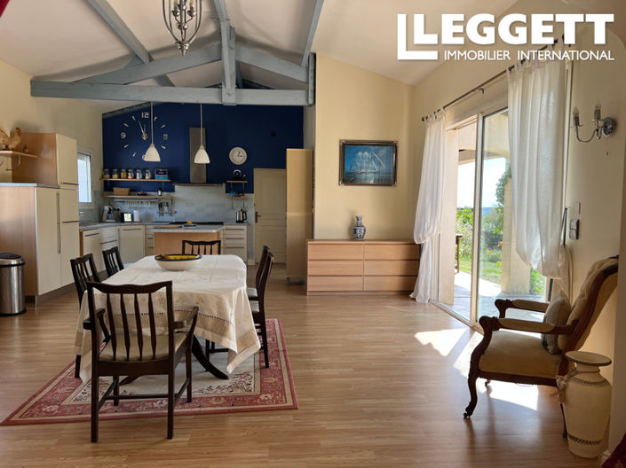 Image No.8-3 Bed House for sale