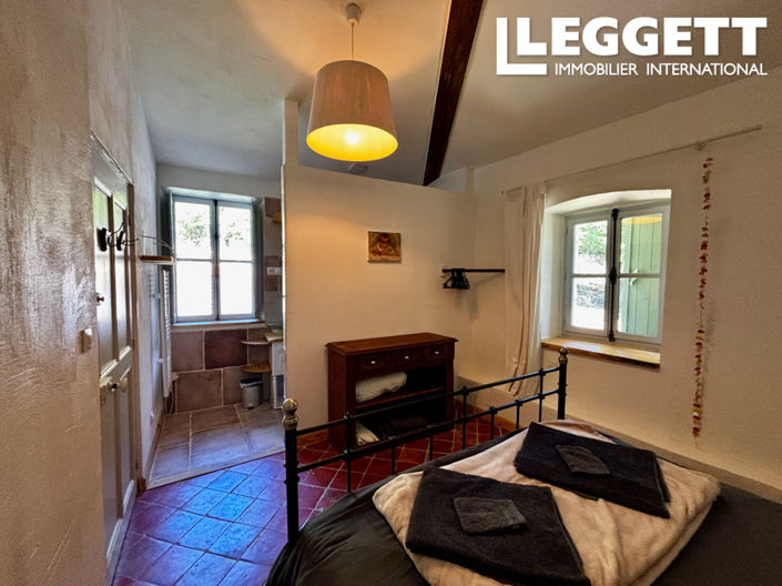 Image No.6-14 Bed Chateaux for sale