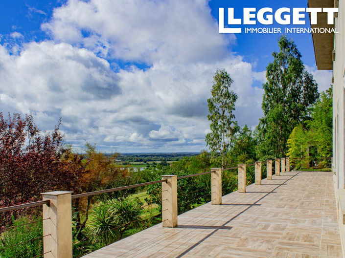 Image No.2-4 Bed House for sale