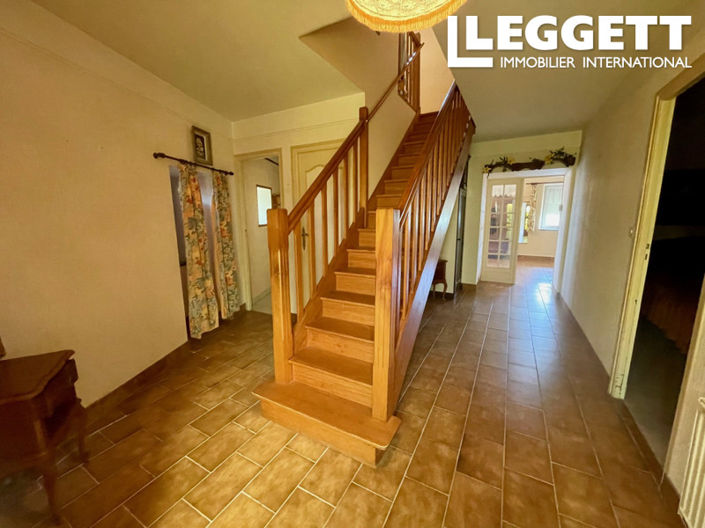 Image No.6-3 Bed House for sale