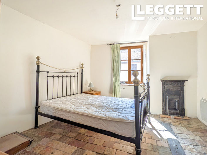 Image No.9-4 Bed House for sale