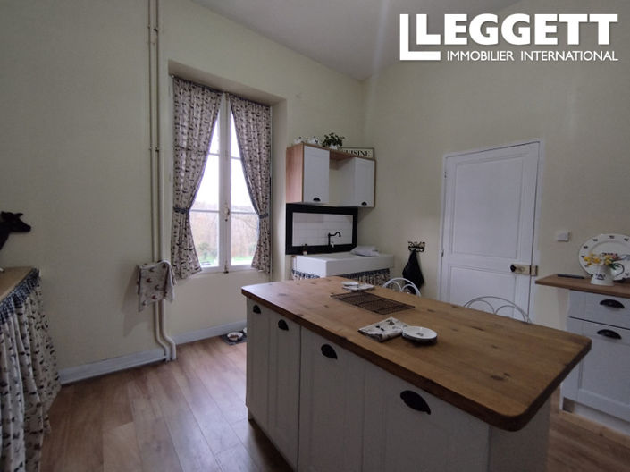 Image No.3-4 Bed House for sale