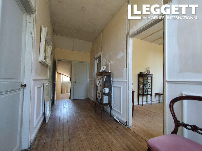 Image No.8-4 Bed House for sale