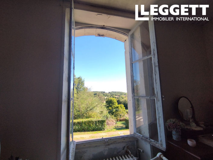 Image No.9-4 Bed House for sale