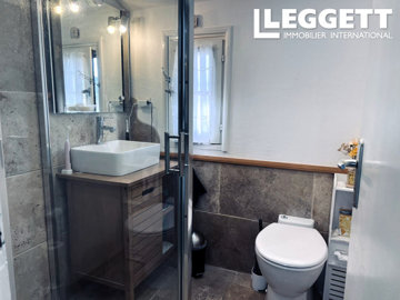 ahr0chm6ly9jzg4uagvzdglhlmltbw8vaw1hz2uvvevom