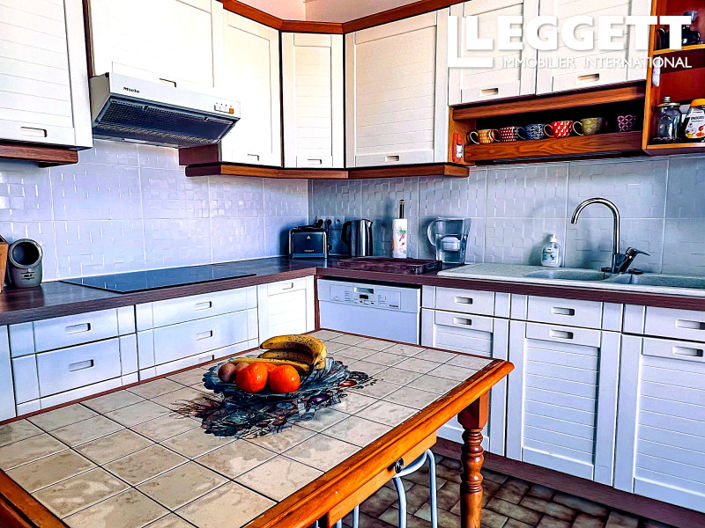 Image No.5-3 Bed House for sale