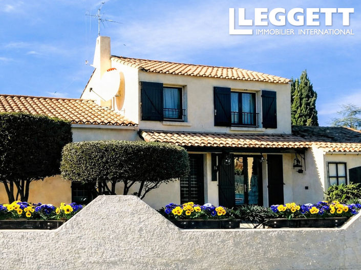 Image No.8-3 Bed House for sale