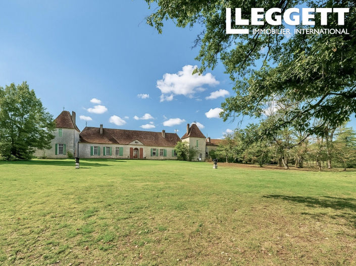 Image No.1-6 Bed Chateaux for sale