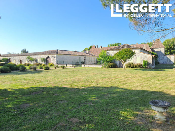 Image No.2-6 Bed Chateaux for sale