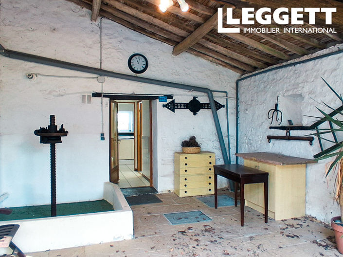 Image No.9-3 Bed House for sale