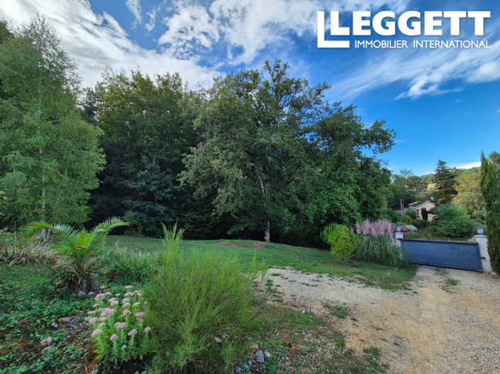 Image No.2-4 Bed House for sale