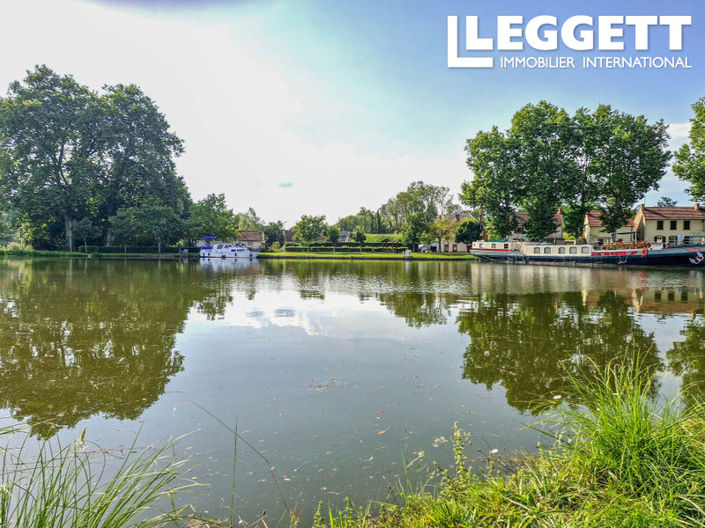 Image No.7-5 Bed House for sale