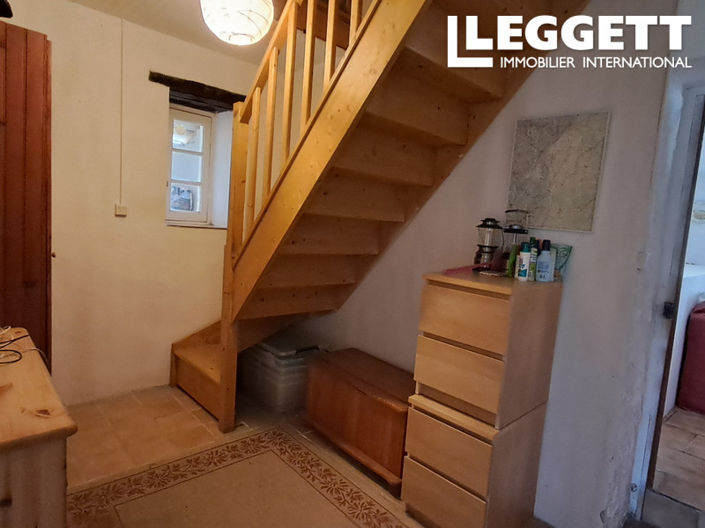 Image No.10-3 Bed House for sale