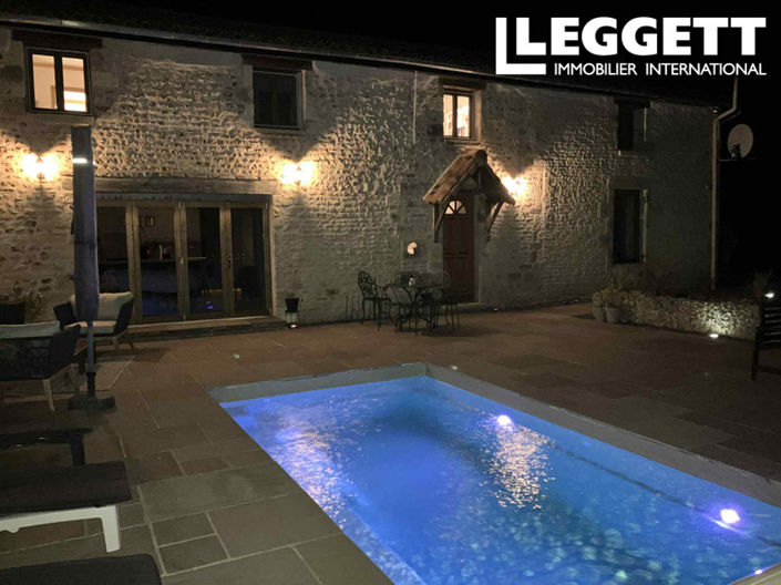 Image No.2-Maison de 17 chambres à vendre à Deux-Sevres