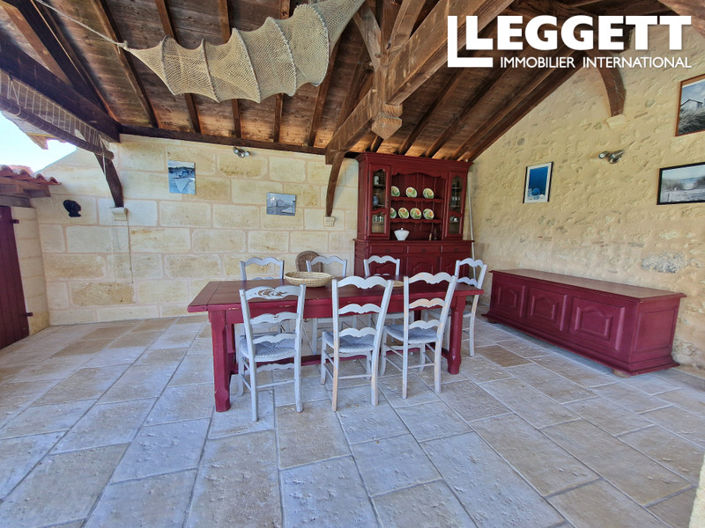 Image No.9-5 Bed House for sale