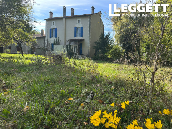 Image No.2-Maison de 5 chambres à vendre à Bourg-du-Bost