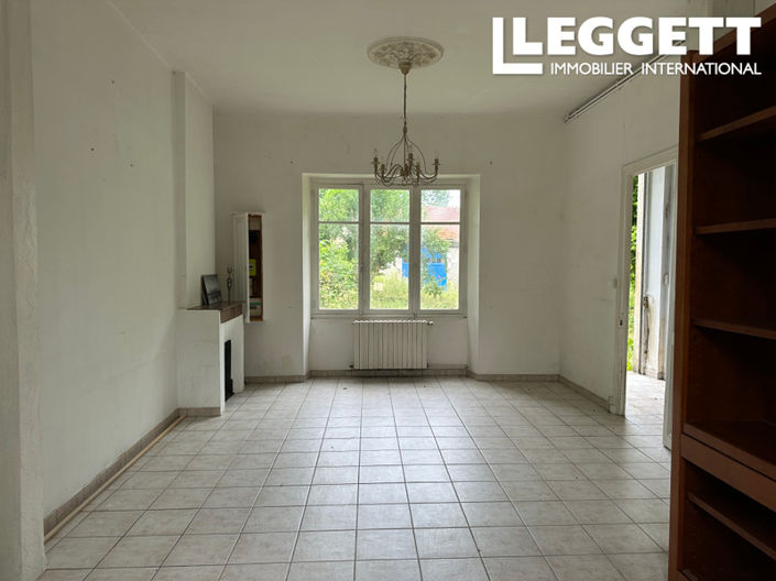 Image No.6-5 Bed House for sale