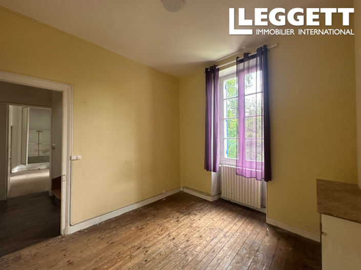 Image No.10-5 Bed House for sale