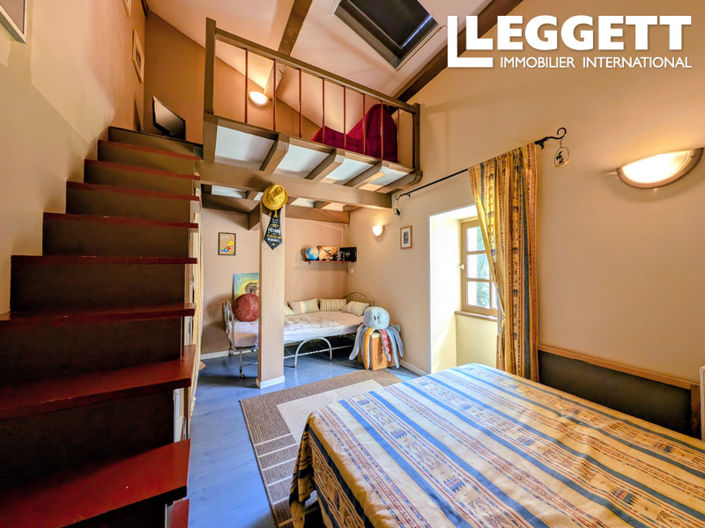 Image No.8-Maison de 5 chambres à vendre à Vénès