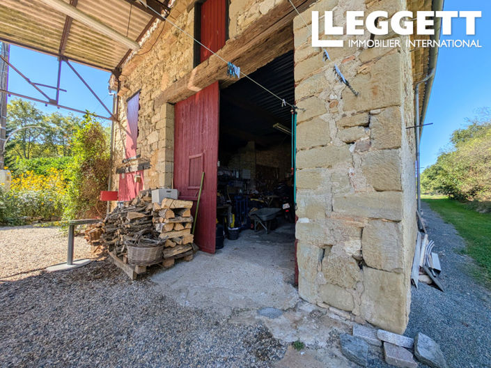 Image No.9-5 Bed House for sale